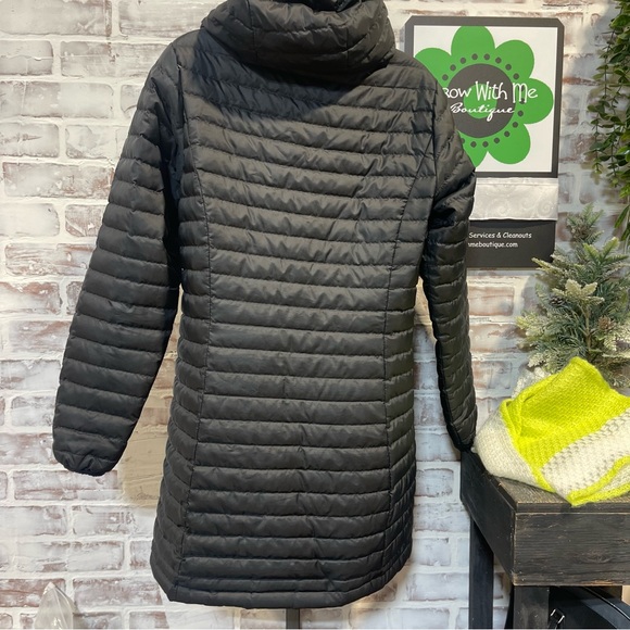 Eddie Bauer Women's small Black Puffer Coat - Picture 7 of 9